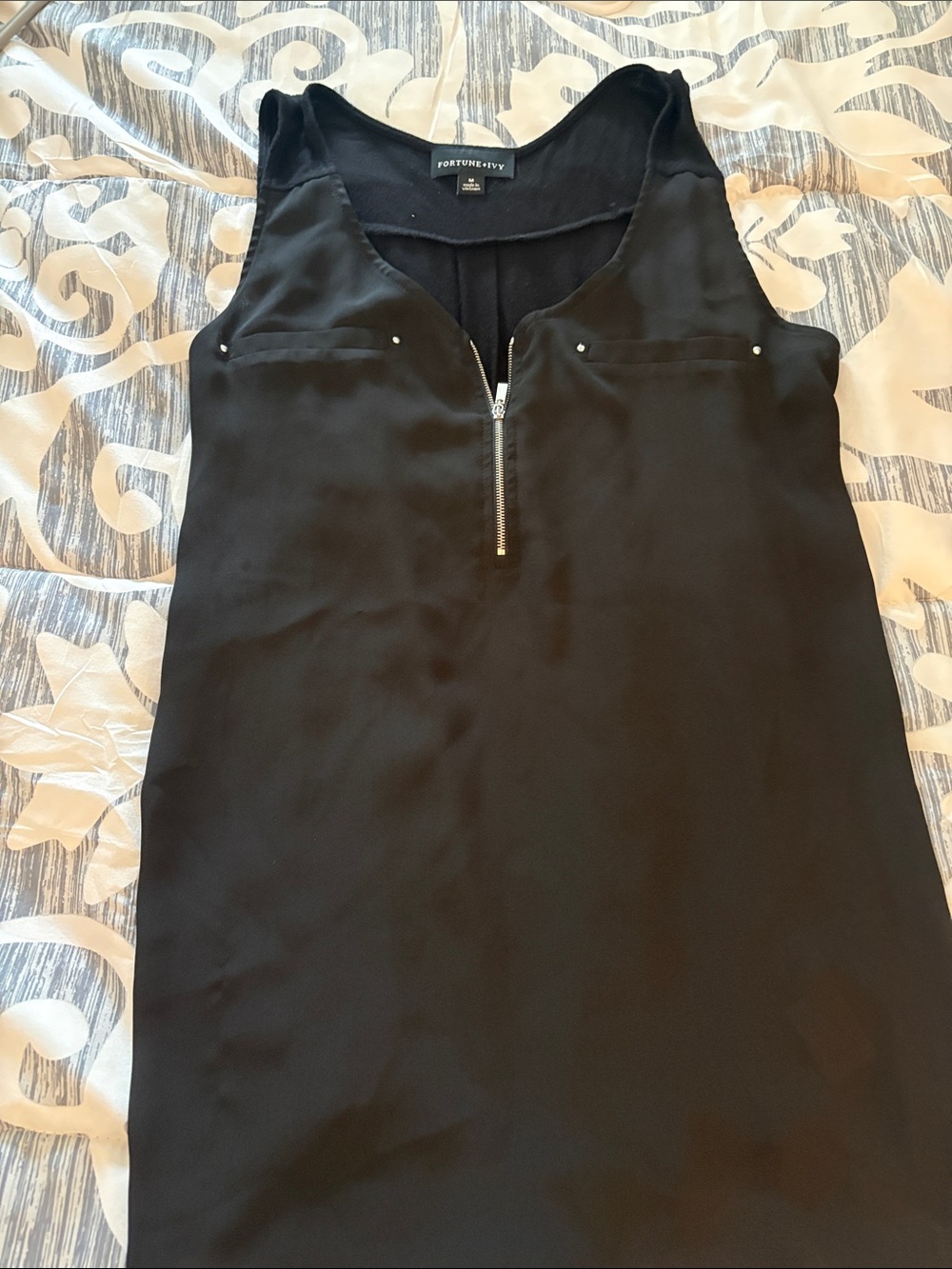 Express Black Sleeveless V-Neck Zip-Front Camisole